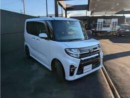 目立つ傷、凹みはありません。