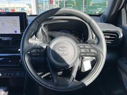 高級車に多く装備されている、【電動パーキングブレーキ】です。便利な【オートホールド機能】も付いておりますので、信号待ちの際でもブレーキを踏み続けておく必要がなくなります！