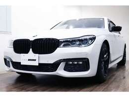 正規ディーラー車　BMW　740i Mスポーツ　右ハンドル　ミネラルホワイトメタリック/ブラックレザー