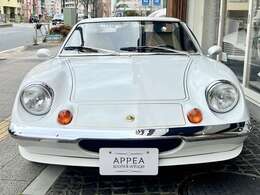 「ロータス・ヨーロッパ」は1966年に2シーター・スポーツカーとしてデビュー◎それまで「セブン」「エリート」「エラン」など何れも駆動方式はFRを採用したが「ヨーロッパ」は前例の無かったMR方式を採用！