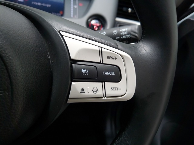 多彩な安心・快適機能を搭載した先進の安全運転支援システムのHonda　SENSINGを搭載しております。