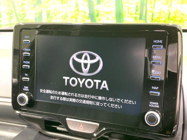 【8インチ　ディスプレイオーディオ】大画面のディスプレイはAppleCarPlayやAndroidAutoが利用可能。大きな画面でスマホナビアプリ等が利用いただけます♪
