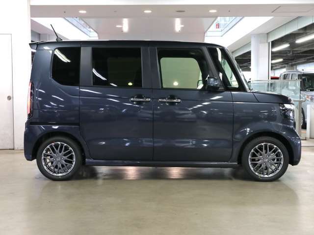 毎日新規物件入庫！3500台の高品質車をぜひとも、ご自身の目で直接ご覧になって、ご実感下さい、自身を持ってお勧めいたします。