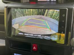 【バックカメラ】駐車時に後方がリアルタイム映像で確認できます。大型商業施設や立体駐車場での駐車時や、夜間のバック時に大活躍！運転スキルに関わらず、今や必須となった装備のひとつです！