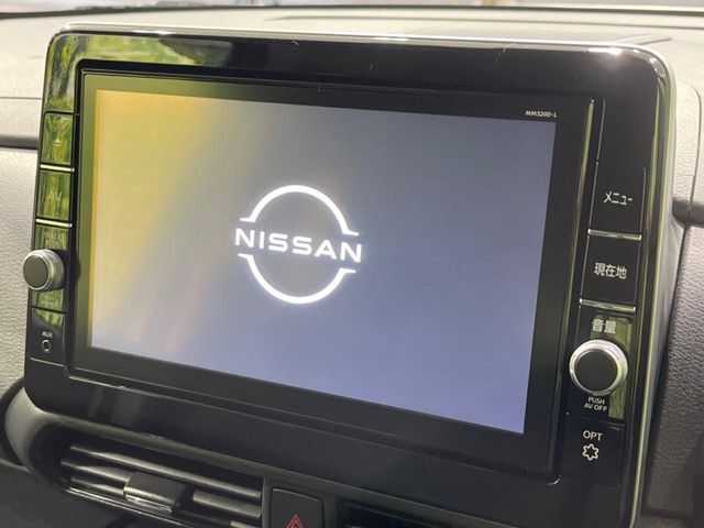 【純正9型ナビ】人気の純正ナビを装備。オーディオ機能も充実しており、Bluetooth接続すればお持ちのスマホやMP3プレイヤーの音楽を再生可能！毎日の運転がさらに楽しくなります！！