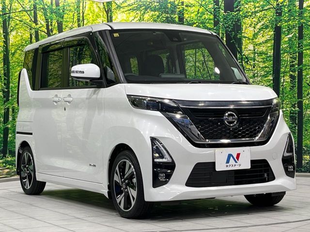大好評のボディコーティング「弾スプラッシュコート」もご納車までに施工可能。通常のガラスコートと異なる、耐久年数6年の無機質ガラスコーティングが、ボディをキレイな状態に保ってくれます。