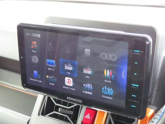 フルセグTV付ナビゲーションが装備されています。ナビがあると遠出するのも安心ですよね☆Bluetooth/HDMI機能もついています。