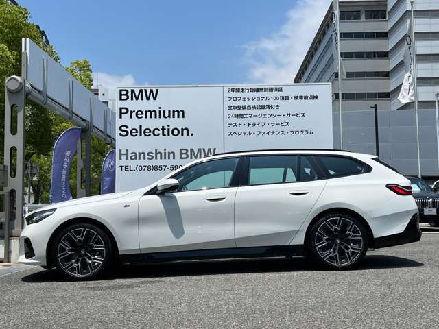 【XDrive】強大なパワーをXdriveシステムが瞬時に理想的な可変配分を行い、かつてない安心・快適・スポーティな走りを約束します。走行状況に応じてトルク配分を最適化してくれる優れものです！