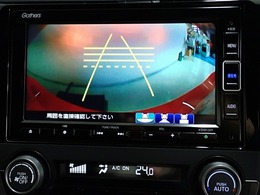 【リアカメラ】3パターンの映像表示で、後方確認をサポート！映像は『ノーマル』『広角』『真上』の3モードから選べます♪