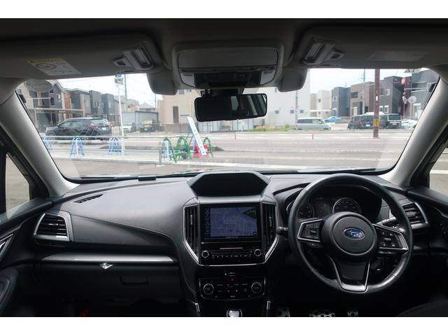 インパネ、全方向への視界性能、綺麗なメーター類と扱いやすいスイッチ類です。ぜひ見に来て下さい。