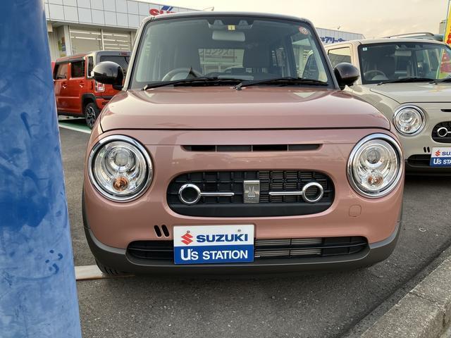 どこか懐かしいデザインだけれども中身は最新の衝突被害軽減ブレーキ、燃費性能を装備した、ラパンLCです。いいとこ取りの車です。
