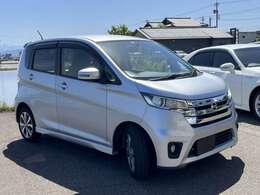 店頭にて展示中ですので、是非、ご来店・お問い合わせ下さい。スタッフ一同お待ちしております。