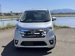 自社整備工場を完備しておりますので、整備・車検・修理などアフターサービスもお任せ下さい。お客様が充実したカーライフをおくれるよう全力でサポートいたします。