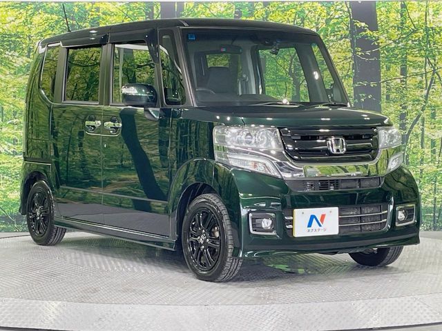 大好評のボディコーティング「弾スプラッシュコート」もご納車までに施工可能。通常のガラスコートと異なる、耐久年数6年の無機質ガラスコーティングが、ボディをキレイな状態に保ってくれます。