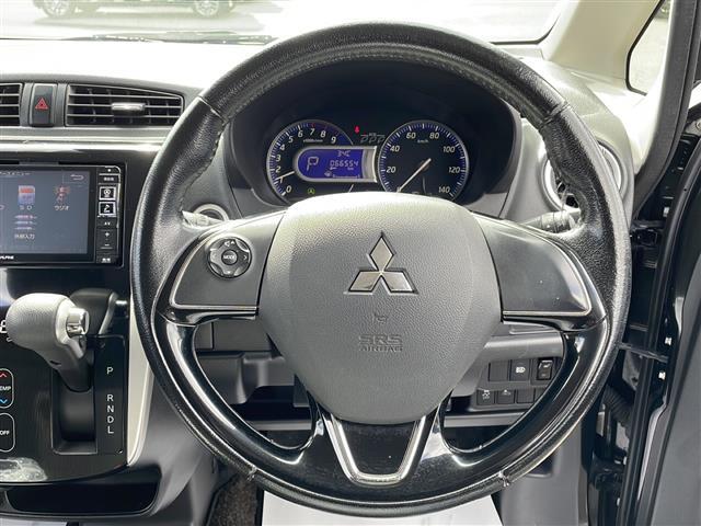 ハンドルの画像です。店舗にて現車の確認もいただけますので、お電話で在庫のご確認の上是非ご来店くださいませ！！！