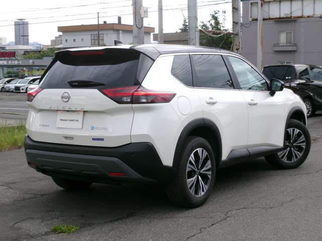 「オンラインで車の状態を確認できます♪」実際にご来店を頂いたような感覚で、画面越しの対面にてお話をさせて頂きます。アプリなどのダウンロードは不要で、お手軽に映像で確認頂けます。