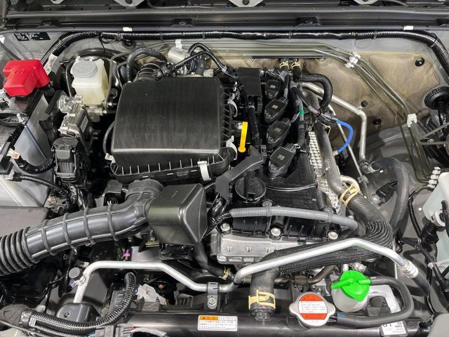 親切・丁寧な専門メカニックスタッフが応対！・車検・点検整備・事故等の修理などアフターサービスも安心。お車のカスタマイズもネクステージのサービススタッフまでご相談ください！