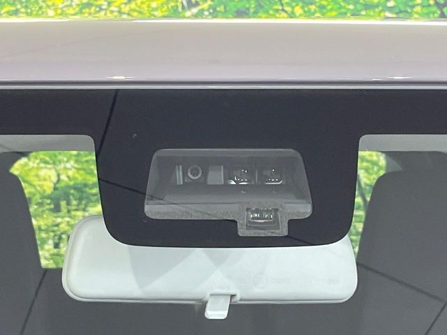 【スズキ　セーフティサポート】走行中に前方の車両等を認識し、衝突しそうな時は警報とブレーキで衝突回避と被害軽減をアシスト。より安全にドライブをお楽しみいただけます。