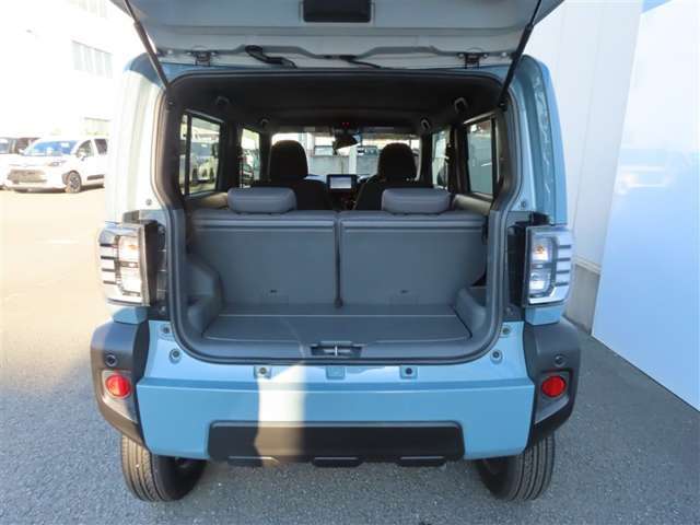 （荷室）荷室も綺麗にクリーニング済！