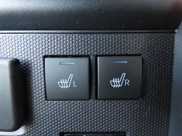 （シートヒーター）冬場は重宝します！あったかいシートであたたかい気持ちに！