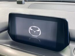 【メーカー純正ナビ】インテリアに溶け込むスタイリッシュな「専用設計」メーカーナビを装備♪視認性や操作性など基本性能にも優れ、より上質なカーライフをお楽しみいただけます。