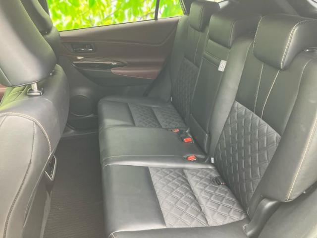 WECARSでは各商談席に大型モニターをご用意しております！見やすい大画面でゆったりと全国の在庫をご覧いただけます！是非ご来店お待ちしております！