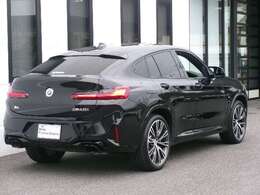 名鉄AUTOオリジナルコーティングMコートをはじめウインドフィルム施工、ドライブレコーダー取付、BMWパフォーマンスアクセサリーなど各種承ります。