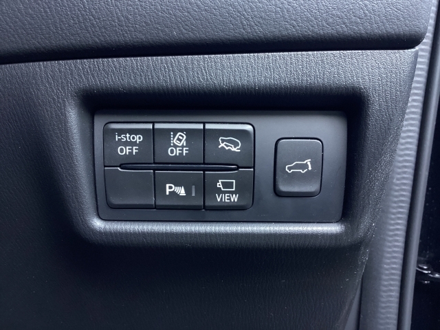 TCS（トラクションコントロールシステム）＆DSC（横滑り防止機構）やBSM（隣車線上の側・後方からの車両接近を通知）、LDWS（車線逸脱警報システム）で安全運転をサポート！