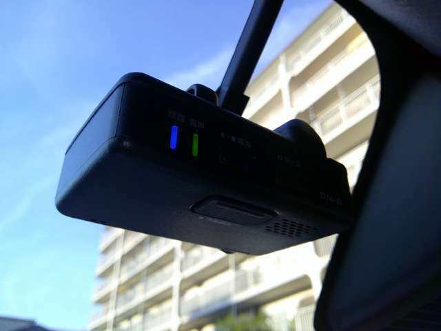 万が一に備えてナビ連動型の純正フロントドラレコも完備しておりますので万が一の際にも安心ですよ♪※リアドラレコの取り付けはスタッフまでお問い合わせくださいませ♪