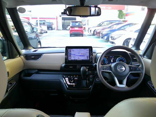 広々とした見晴らし角度を確保☆信号や標識の視認性が向上し、安全運転に貢献☆