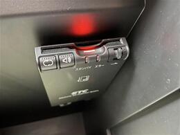 【ETC】有料道路を利用する際に料金所で停止することなく通過できる、ETC車載器（ノンストップ自動料金収受システム機器）が装備されています。セットアップを行うことで利用可能になります。