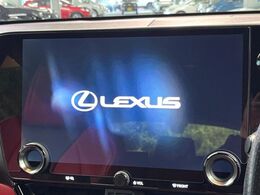 【14インチディスプレイオーディオ】画面内にオーディオ操作はもちろん、空調の調整機能なども盛り込んだ多機能なディスプレイオーディオです！スマートフォン連携はもちろん、車載ナビもお使いいただけます♪