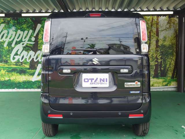 ■充実のアフターサービス■　車の販売はもちろん、自社整備工場・自社鈑金工場・オイル交換＆点検専門店舗を完備しておりますので納車後もお客様のカーライフをトータルでサポートいたします。