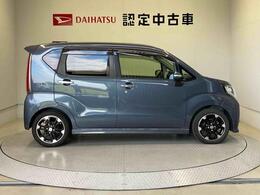 車両右側面からの写真になり。車をご覧になりたい時はお気軽に最寄りの店舗へご相談下さい。