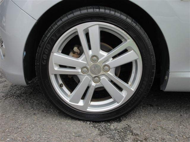 【カーライフアドバイザーとは】私たちは「納車から本当のお付き合いの始まる」と考えています。クルマの様々な事柄に応えられる「カーライフアドバイザー」として末永くサポートいたします。