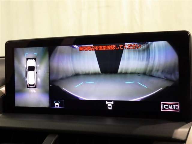 バックモニター搭載で車庫入れ安心！バックする際に後方確認ができて便利です！