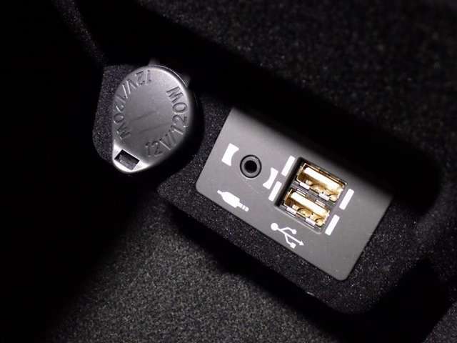 USB電源つき♪　嬉しい装備ですね！