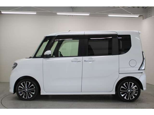 【バックモニター】ガイド線も付いたバックカメラなので駐車も楽々★
