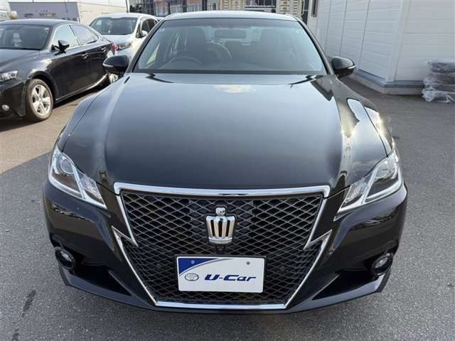 主な装備は、カーナビ、パノラミックビューモニター、エンジンスターター、ワンオーナー車、寒冷地仕様となっております。