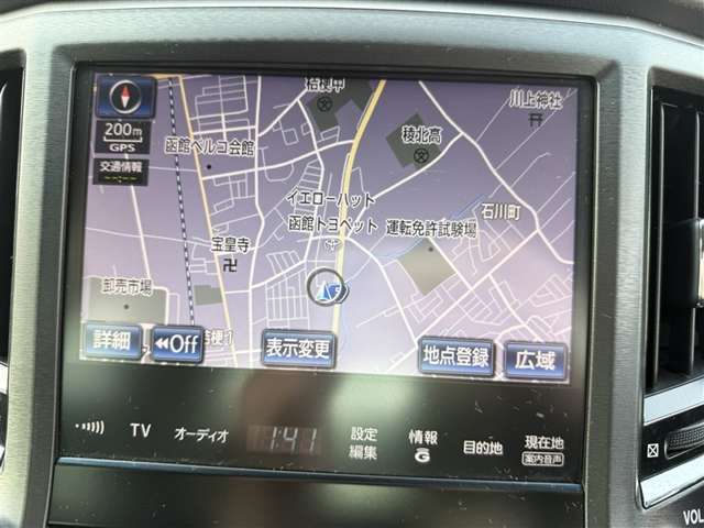 主な装備は、カーナビ、パノラミックビューモニター、エンジンスターター、ワンオーナー車、寒冷地仕様となっております。