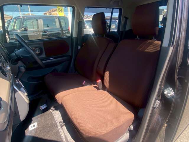 【室内】納車前にはルームクリーニングを行います！家族が使う車の様に、丁寧に清掃していきます！
