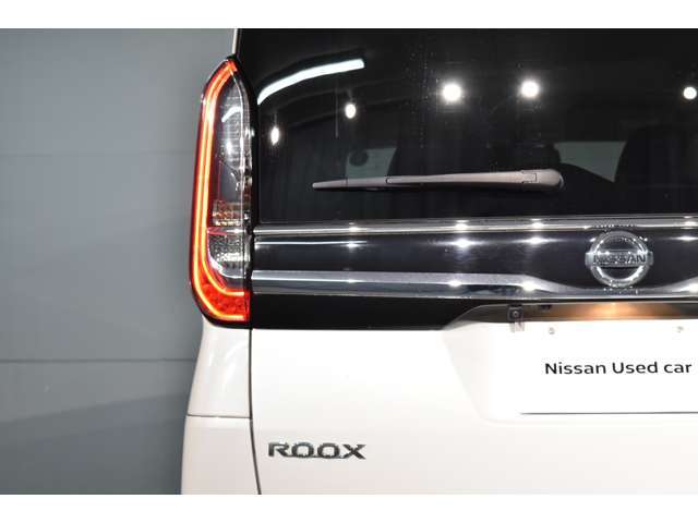 ★後方からも目立つデザインのテールランプ