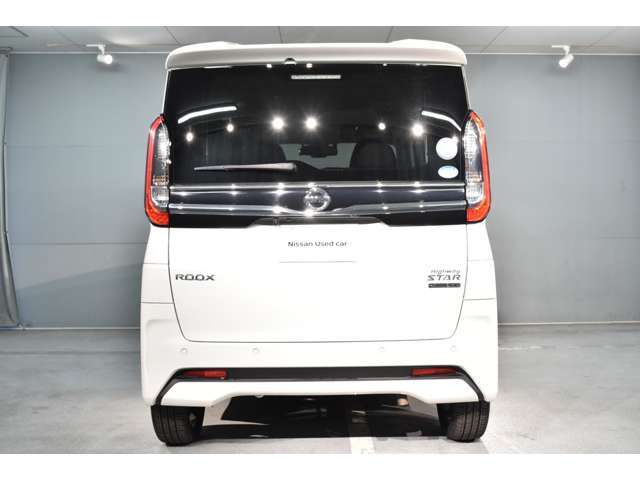 ★リヤカメラと障害物センサーがあるのでバック駐車も安心