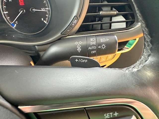 パドルシフト付きのシフトレバーで走行も楽しめます！上手に使いこなせれば燃費の向上？になるかも！