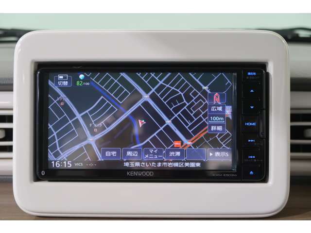 ナビ付きです。遠方など初めての場所へドライブに行く際にとても安心です。安心感半端ないです！