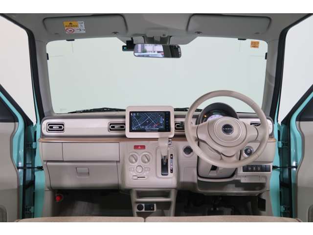 運転席から見てフロントピラーが邪魔にならず、視界も良好です。