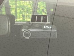 【ドライブレコーダー】安心・安全なカーライフに必須のドライブレコーダーを装備！走行中はもちろん、あおり運転や事故に遭遇した際の状況も映像で記録し、万一のリスクに備えます。