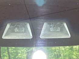 【スマートアシスト】走行中に前方の車両等を認識し、衝突しそうな時は警報とブレーキで衝突回避と被害軽減をアシスト。より安全にドライブをお楽しみいただけます。