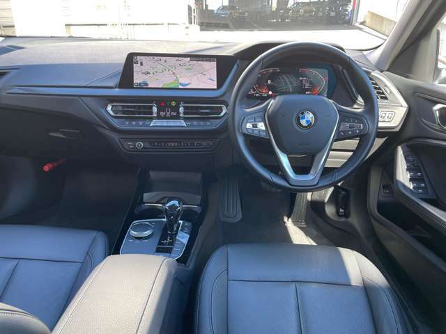 BMW　Premium　Selection　岡崎/〒444-0823　愛知県岡崎市上地3-19-3/TEL.0564-73-7750/営業時間：10：00ー19：00