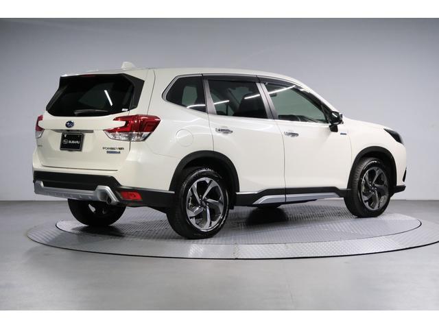 上級グレードのアドバンス入荷しました！ 人気のクリスタルホワイトパール！全国にご納車可能で保証も充実！お気軽にお問い合わせください！03ー3654ー3254まで♪